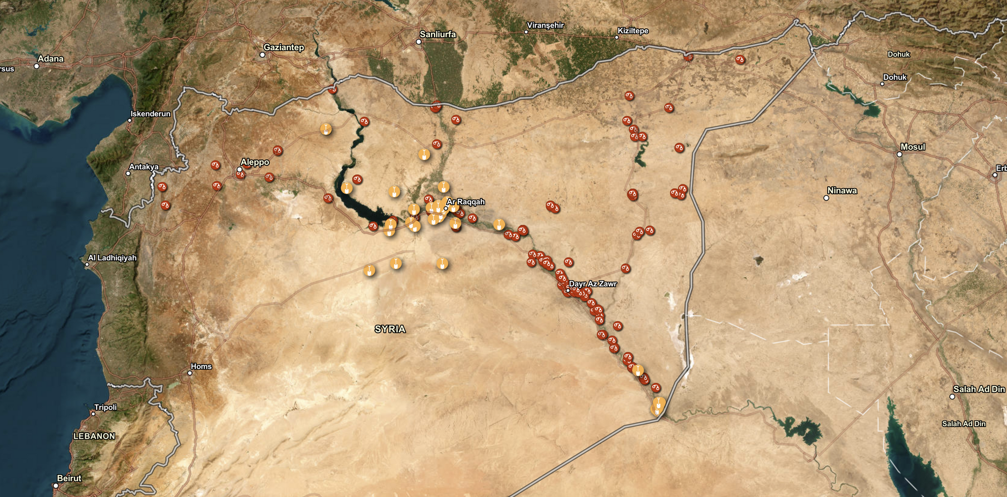 المركز السوري للعدالة والمساءلة يتمكن من تحديد مواقع جديدة تضم 66 سجناً من سجون داعش، و35 مقبرة جماعية